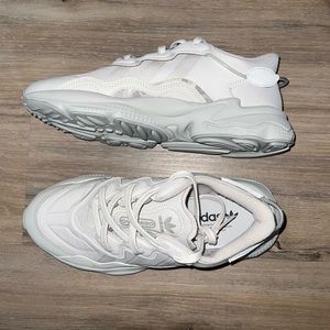 Adidas OZWEEGO